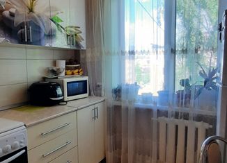 Продам двухкомнатную квартиру, 44.1 м2, Карачев, улица Тургенева, 1