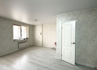 Продам 3-комнатную квартиру, 67.7 м2, Волгоград, улица 8-й Воздушной Армии, 48, район Семь Ветров
