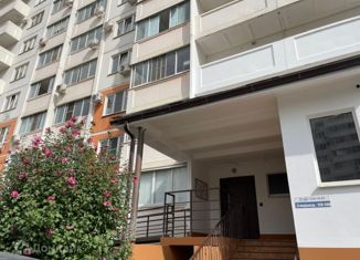 Продается 2-комнатная квартира, 65 м2, Краснодар, Черкасская улица, 131