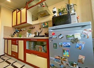 Продажа 3-комнатной квартиры, 59.7 м2, поселок городского типа Черноморский, Кавказская улица, 2