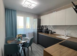 Продажа 1-комнатной квартиры, 30.7 м2, Тюмень, Велижанская улица, 66к1, Центральный округ