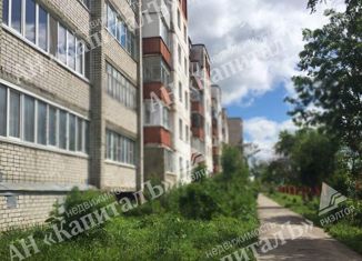 Продам 3-ком. квартиру, 62 м2, Йошкар-Ола, улица Прохорова, 38