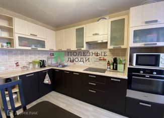 Продается 1-комнатная квартира, 37.9 м2, Киров, улица Дзержинского, 6