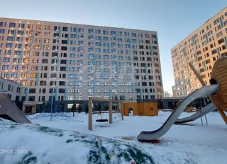 Продаю 1-ком. квартиру, 32 м2, Тюмень, улица Тимофея Чаркова, 87, ЖК Звёздный