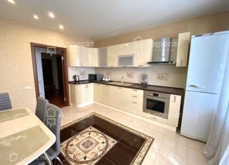 Сдается двухкомнатная квартира, 95.5 м2, Волгоград, Московская улица, 5А