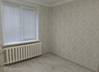 Продается двухкомнатная квартира, 41.3 м2, Нижнекамск, улица Бызова, 17