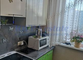 Продается двухкомнатная квартира, 52 м2, Нижневартовск, улица Мира, 60к4