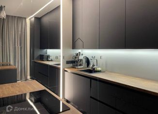 Сдаю в аренду 2-ком. квартиру, 72 м2, Санкт-Петербург, Малая Зеленина улица, 1/22, Малая Зеленина улица