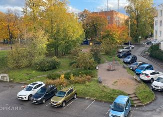 Продажа трехкомнатной квартиры, 119.5 м2, Ломоносов, Еленинская улица, 4