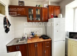 Продаю двухкомнатную квартиру, 44 м2, Абакан, улица Островского, 24