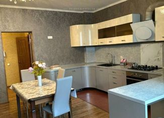 Продам 1-комнатную квартиру, 68 м2, Ставропольский край, улица Нежнова, 21/1