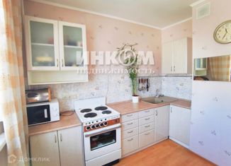 Продаю 2-ком. квартиру, 57.3 м2, Москва, бульвар Яна Райниса, 37к1, бульвар Яна Райниса