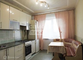 Продам трехкомнатную квартиру, 65.4 м2, Омск, улица Дианова, 22, Кировский округ