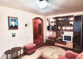 Трехкомнатная квартира на продажу, 59.3 м2, посёлок Магнитный, Школьная улица, 10