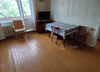Продам 2-комнатную квартиру, 43 м2, Челябинск, улица Дзержинского, 117