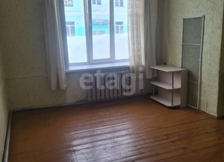 Продается двухкомнатная квартира, 46 м2, Кушва, улица Матросова, 2