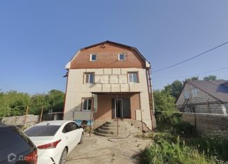 Продам дом, 215 м2, посёлок городского типа Смышляевка, улица Чапаева