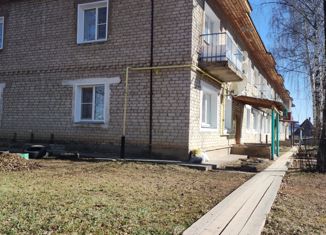 Продажа трехкомнатной квартиры, 55.5 м2, посёлок городского типа Кумёны, улица Гагарина, 16