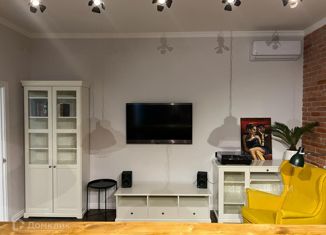 Трехкомнатная квартира на продажу, 72 м2, Москва, Дербеневская улица, 18, Дербеневская улица