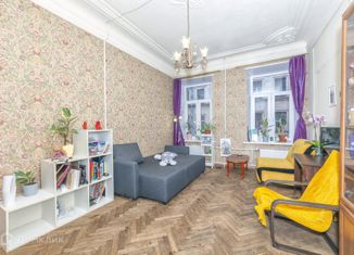 Продается пятикомнатная квартира, 134.5 м2, Санкт-Петербург, 10-я линия Васильевского острова, 23, муниципальный округ № 7