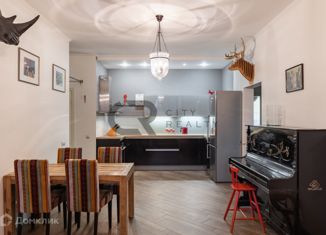 Сдается в аренду трехкомнатная квартира, 92 м2, Санкт-Петербург, Барочная улица, 12, Барочная улица