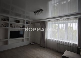 Продам 2-комнатную квартиру, 60 м2, Республика Башкортостан, улица Гоголя, 5