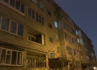 Сдается в аренду 1-комнатная квартира, 31 м2, Алексин, Северная улица, 16