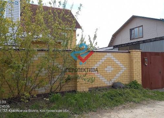 Продам дом, 329 м2, поселок городского типа Красное-на-Волге, улица Поршнева, 28