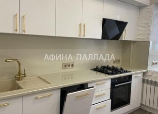 Продается 2-комнатная квартира, 55.1 м2, Тюменская область, улица Зверева, 42