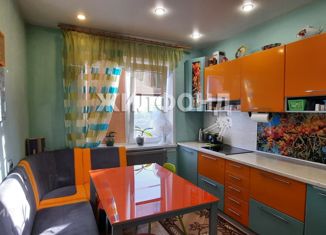Продаю 3-ком. квартиру, 63 м2, Новосибирск, улица Вахтангова, 5А, улица Вахтангова