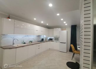 Продаю 3-ком. квартиру, 103 м2, посёлок Голубево, Изумрудная улица, 14