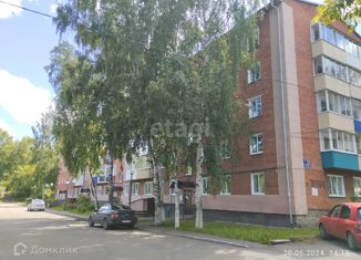 Продается 2-ком. квартира, 47.3 м2, Анжеро-Судженск, улица имени 50-летия Октября, 7