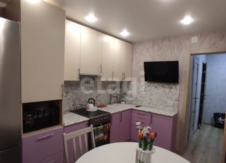 Продаю 1-ком. квартиру, 34.9 м2, Златоуст, улица 50-летия Октября, 8