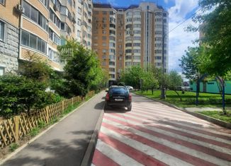 Продажа 2-комнатной квартиры, 52 м2, Москва, Святоозёрская улица, 34, метро Лухмановская