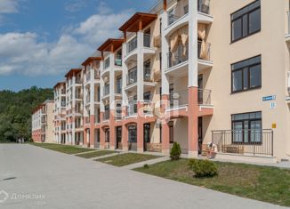 Продаю 1-ком. квартиру, 34 м2, село Сукко, Мирная улица, 11к1, ЖК Холидей Хаус