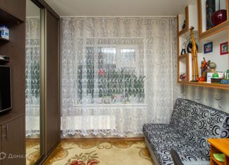 Продается многокомнатная квартира, 14.5 м2, Сургут, Комсомольский проспект, 48