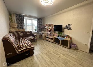 Продам 1-ком. квартиру, 30.7 м2, Миасс, улица Романенко, 73