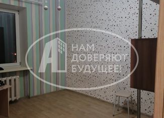 Продам 2-комнатную квартиру, 50 м2, Лысьва, улица Ленина, 6