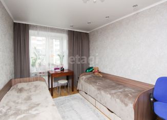 Продается 3-комнатная квартира, 59 м2, Челябинск, улица Чайковского, 183