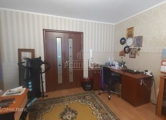 Двухкомнатная квартира на продажу, 53.7 м2, городской округ Миасс, Озёрная улица, 16