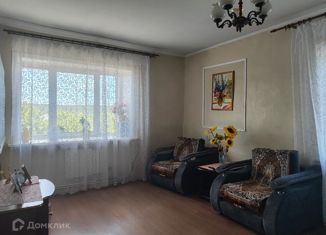 Продам трехкомнатную квартиру, 74.1 м2, село Савватеевка, улица Токарева, 34