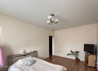 Продажа 1-комнатной квартиры, 40 м2, Екатеринбург, улица Краснолесья, 121