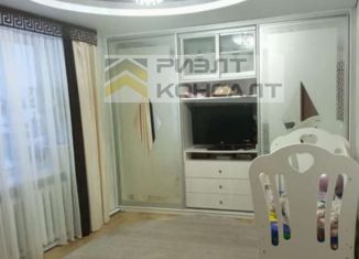 Продажа 2-ком. квартиры, 42.8 м2, посёлок Новоомский, Целинная улица, 3