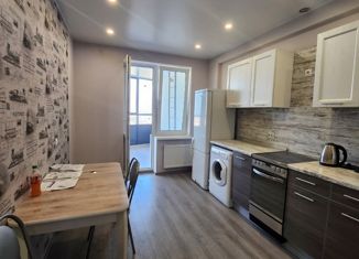 1-комнатная квартира в аренду, 46 м2, Киров, Октябрьский проспект, 117, ЖК Алые Паруса