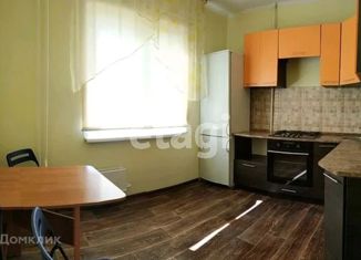 Сдается однокомнатная квартира, 38 м2, Омск, улица 10 лет Октября, 109