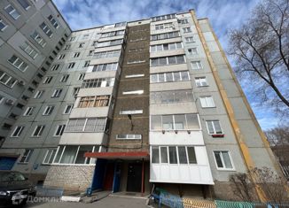 Продам трехкомнатную квартиру, 65 м2, Хакасия, улица Крылова, 94