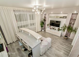 Продается 3-комнатная квартира, 65 м2, Екатеринбург, улица Крупносортщиков, 6, улица Крупносортщиков