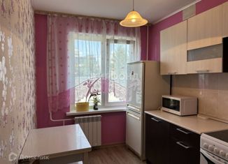 Продам трехкомнатную квартиру, 60.3 м2, Новосибирск, улица Селезнева, 33, улица Селезнева