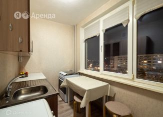 Сдается 1-комнатная квартира, 30 м2, Санкт-Петербург, Софийская улица, 31, Софийская улица