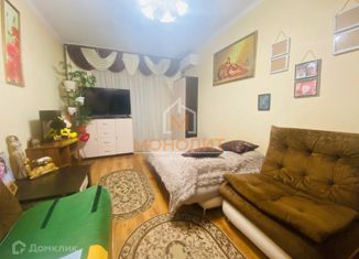 Продаю 1-ком. квартиру, 48 м2, Горячий Ключ, Заводская улица, 44